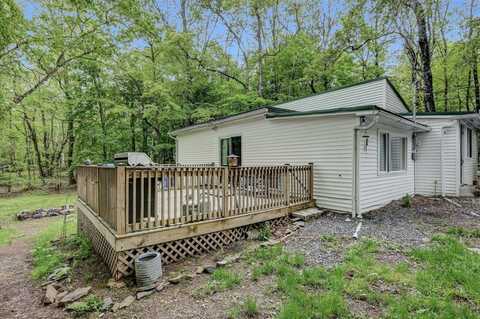 1702 Donalds Road, Effort, PA 18330