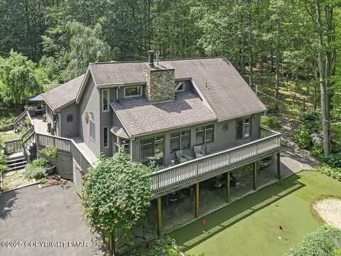 141 Cove Point Circle, Lakeville, PA 18438