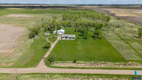 39240 210th St, Huron, SD 57350