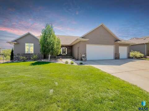 1817 W Ashton Trl, Brandon, SD 57005