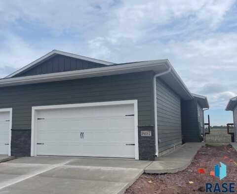 9657 W Tunis Dr, Sioux Falls, SD 57106