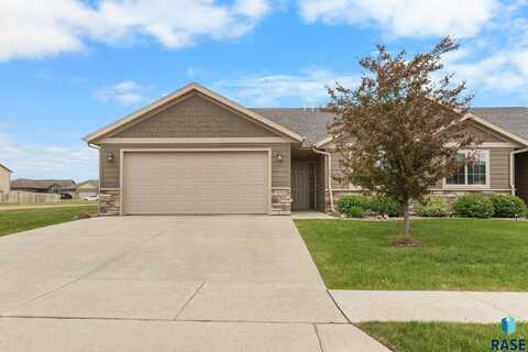 4002 S Grand Slam Ave, Sioux Falls, SD 57110
