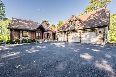 94 Hurt Lane, Scottsville, KY 42164