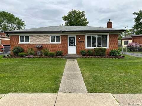 17993 MAYBURY Drive, Clinton Township, MI 48035