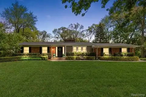 6491 HILLS Drive, Bloomfield Hills, MI 48301