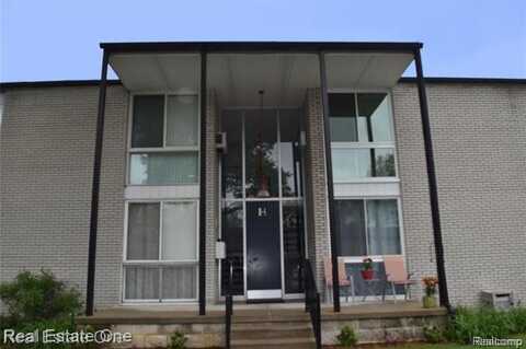 4030 W 13 Mile Road, Royal Oak, MI 48073