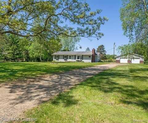 11589 OWOSSO Road, Fowlerville, MI 48836