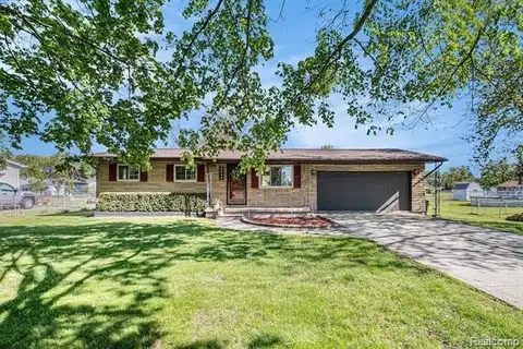 2444 W MAPLE Avenue, Flint, MI 48507