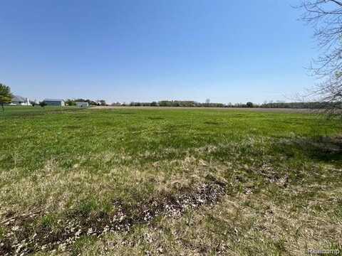 1990 BUCK TAIL Road, Owosso, MI 48867