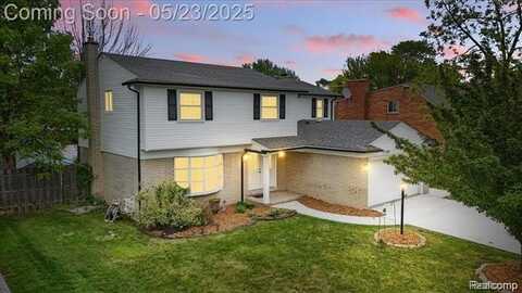 17380 NADORA Street, Southfield, MI 48076