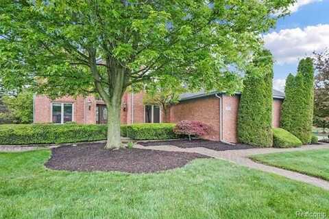 34301 W Hill Drive, Chesterfield, MI 48047