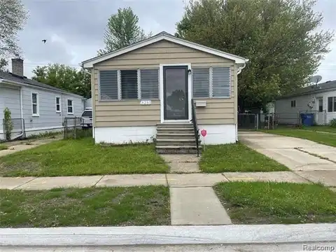 8283 Paige Avenue, Warren, MI 48089