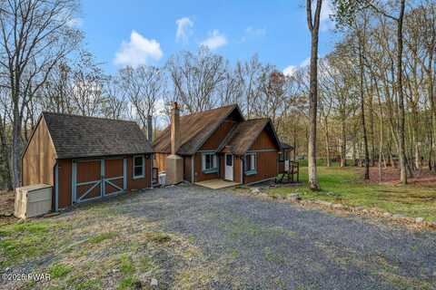 3218 Bluebird Drive, Bushkill, PA 18324