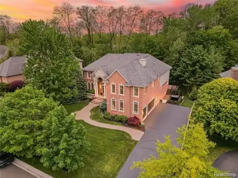 4575 FOREST EDGE Lane, West Bloomfield, MI 48323