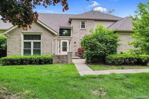 6655 MOUNTAIN Drive, Troy, MI 48098