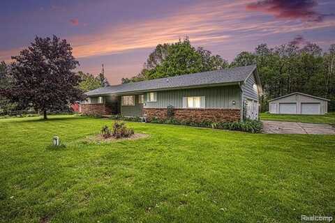 5120 MILLIS Road, North Branch, MI 48461