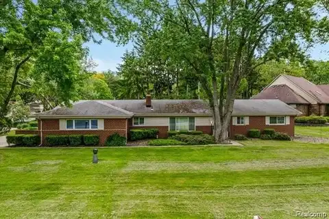 23970 Woodham, Novi, MI 48374