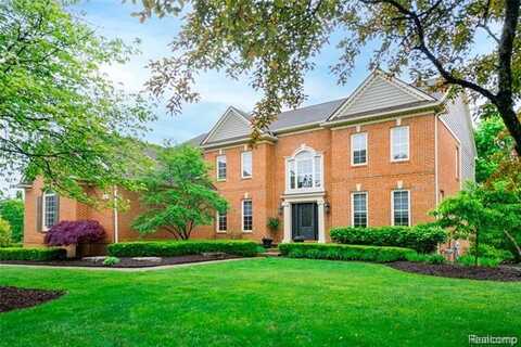 22521 SUMMER Lane, Novi, MI 48374
