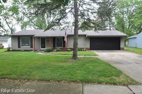 1070 Avon Manor Road, Rochester Hills, MI 48307