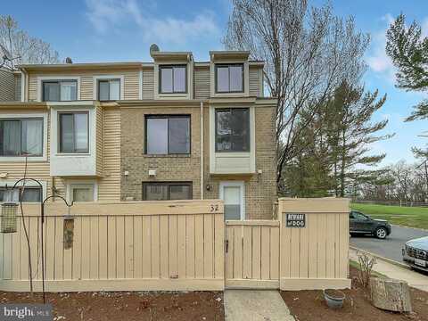 32 WELBECK COURT, MONTGOMERY VILLAGE, MD 20886