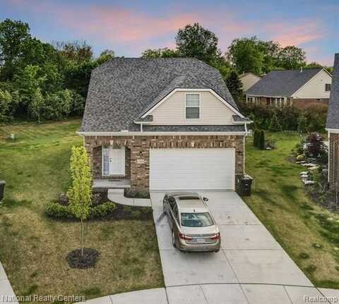 11801 HINES PLACE Drive, Livonia, MI 48150