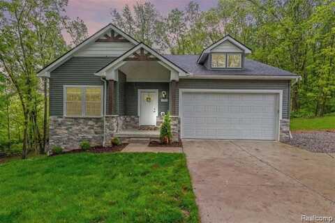 5733 WARREN WOODS Lane, Whitmore Lake, MI 48189