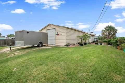 209 W Pompano, ROCKPORT, TX 78382