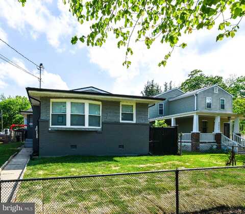 4827 MEADE STREET NE, WASHINGTON, DC 20019