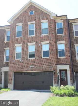 42181 CASTLE RIDGE SQUARE, ASHBURN, VA 20148