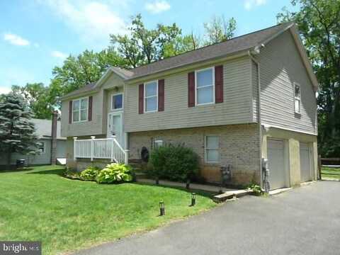 2602 AVENUE E, LEVITTOWN, PA 19056