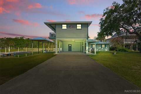 42 Magnolia Avenue, Yankeetown, FL 34498