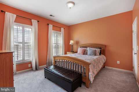 9138 LAKE PARCEL, LORTON, VA 22079