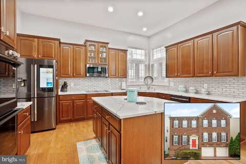 9138 LAKE PARCEL, LORTON, VA 22079
