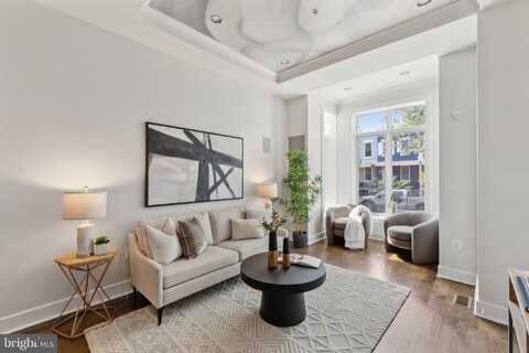 652 L STREET NE, WASHINGTON, DC 20002