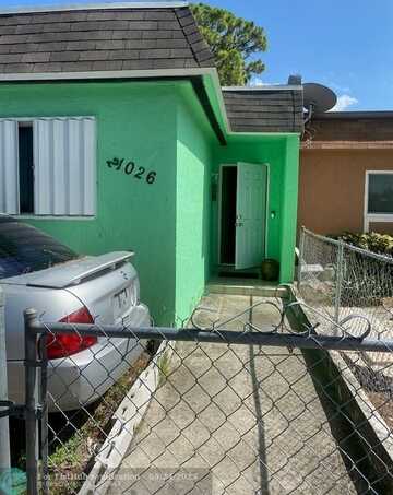 21026 NW 39th Ave, Miami Gardens, FL 33055