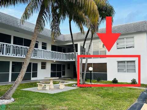 705 NE 2nd St, Hallandale Beach, FL 33009