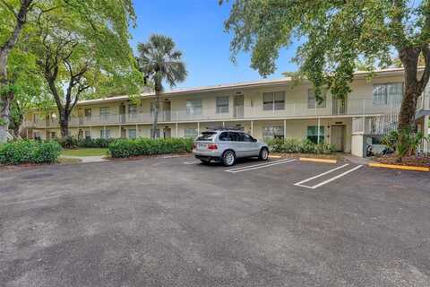 2518 Riverside Dr, Coral Springs, FL 33065