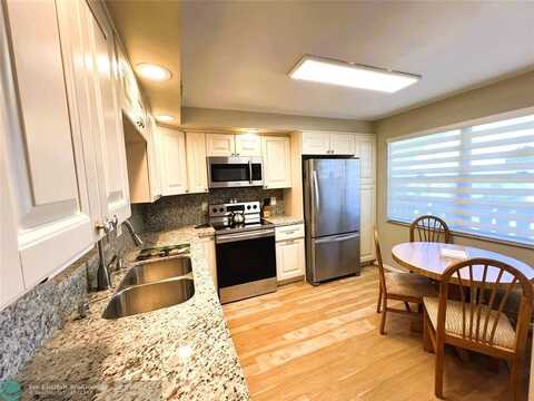 2202 Lucaya Bend, Coconut Creek, FL 33066