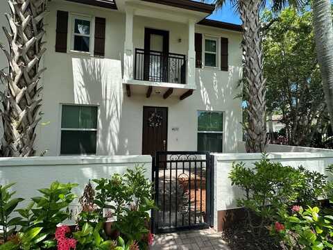 4670 Monarch Way, Coconut Creek, FL 33073