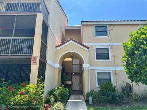 5701 Riverside Dr, Pompano Beach, FL 33067