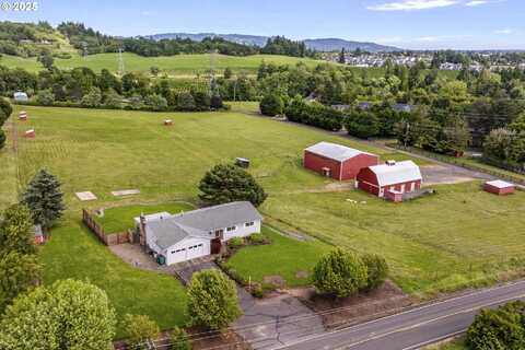 16580 NE CHEHALEM DR, Newberg, OR 97132