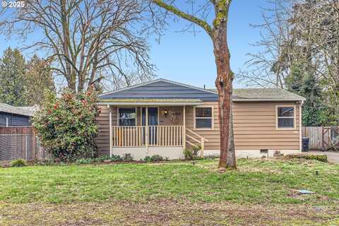 15760 SE RAINIER AVE, Clackamas, OR 97015