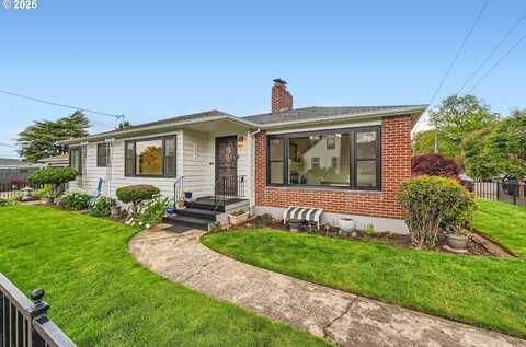 1805 NE SARATOGA ST, Portland, OR 97211