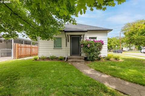 2407 N ROSA PARKS WAY, Portland, OR 97217