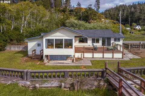57569 PARKERSBURG RD, Bandon, OR 97411