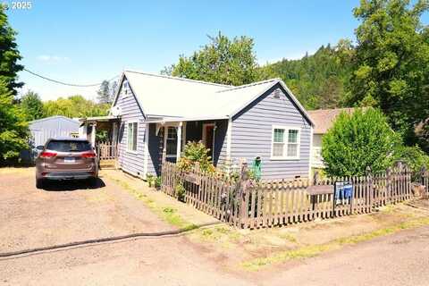 317 S CEDAR ST, Drain, OR 97435