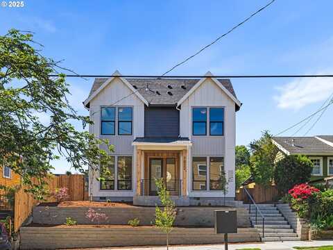 1216 SE Center ST, Portland, OR 97202