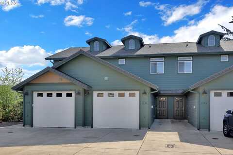 1726 32ND ST, Florence, OR 97439