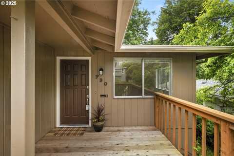730 SW DOLPH ST, Portland, OR 97219
