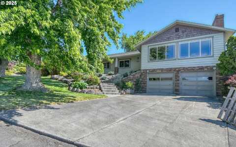 1329 NW HORN AVE, Pendleton, OR 97801